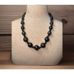NECKLACE Black Wooden
